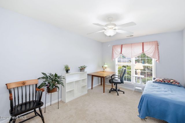5121 Woods Edge Road, Wilmington, NC 28409