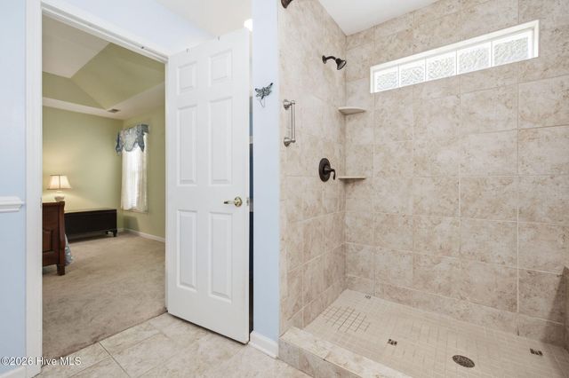 5121 Woods Edge Road, Wilmington, NC 28409