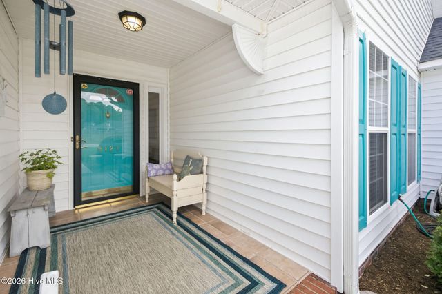5121 Woods Edge Road, Wilmington, NC 28409