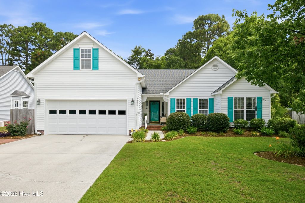 5121 Woods Edge Road, Wilmington, NC 28409