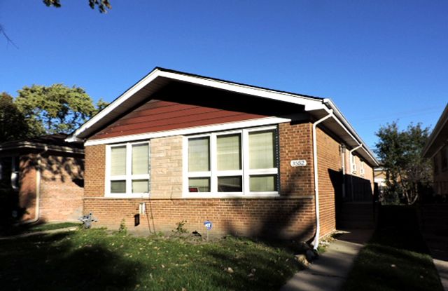 3552 Main Street, Skokie, IL 60076