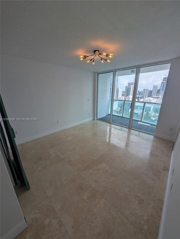 31 SE 5 3002, Miami, FL 33131