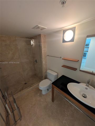 31 SE 5 3002, Miami, FL 33131