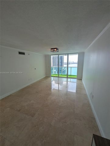 31 SE 5 3002, Miami, FL 33131