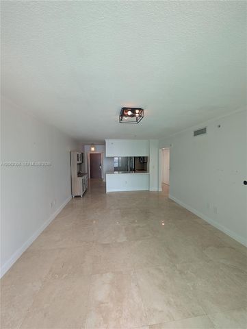 31 SE 5 3002, Miami, FL 33131