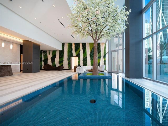 851 NE 1st Ave 2206, Miami, FL 33132