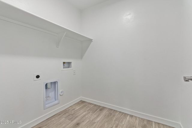 438 LIESEN Drive, Morristown, AZ 85342