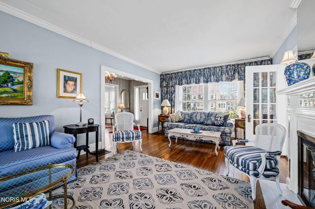 3447 Brantford Road, Ottawa Hills, OH 43606