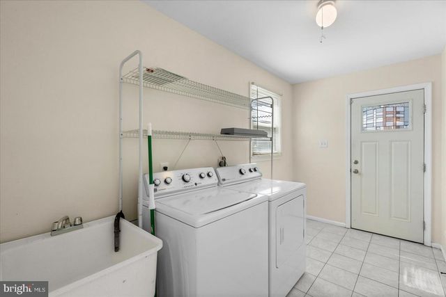 1111 MIRGA CIR, Baltimore, MD 21207