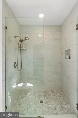 1111 MIRGA CIR, Baltimore, MD 21207