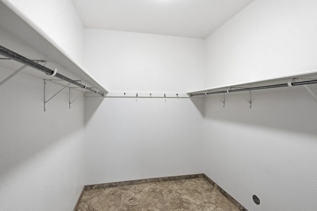 4624 8th Street NW, Albuquerque, NM 87107