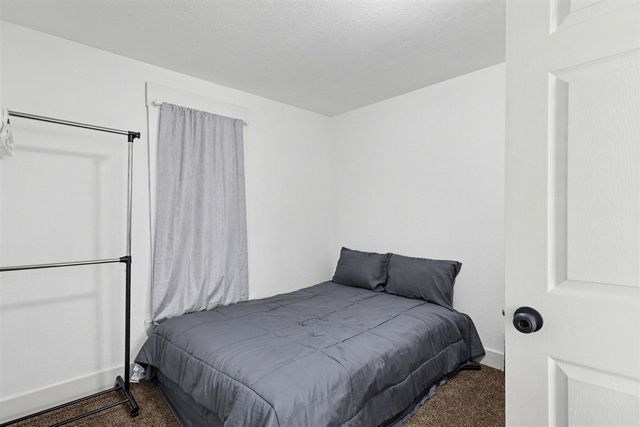 239 E Isabella Avenue, Muskegon, MI 49442