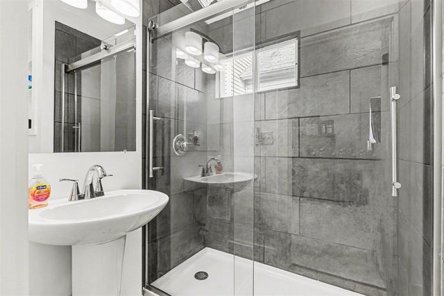 239 E Isabella Avenue, Muskegon, MI 49442