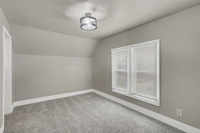 239 E Isabella Avenue, Muskegon, MI 49442