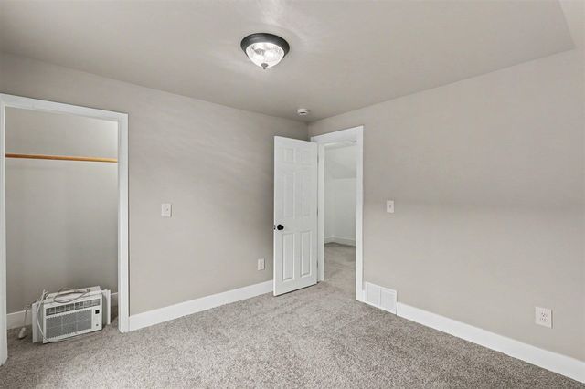 239 E Isabella Avenue, Muskegon, MI 49442