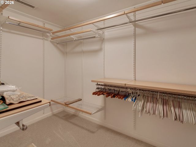 11940 Sw FAIRCREST St, Portland, OR 97225