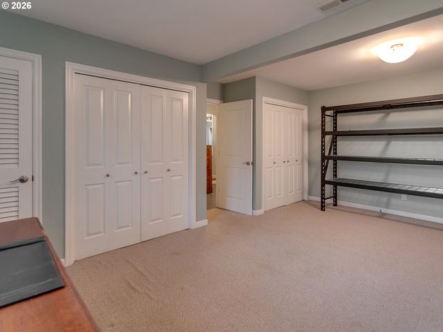 11940 Sw FAIRCREST St, Portland, OR 97225