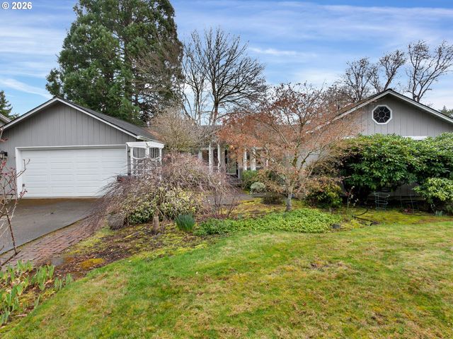 11940 Sw FAIRCREST St, Portland, OR 97225