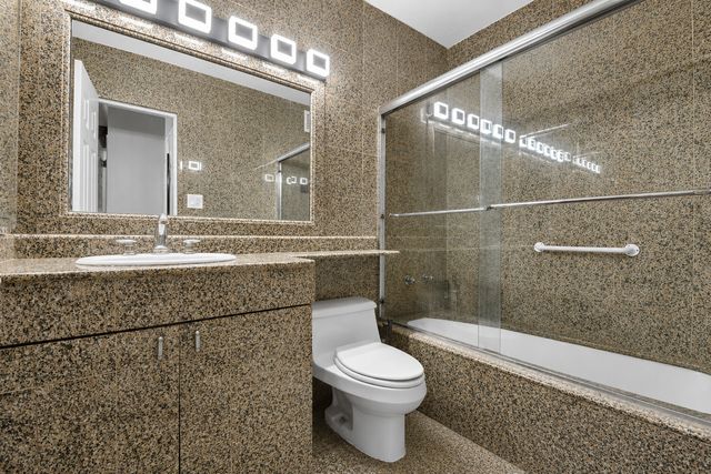 303 E 57th St Apt 7E, New York City, NY 10022
