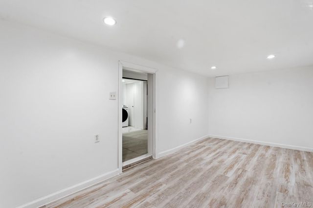 6089 54th Street, Maspeth, NY 11378