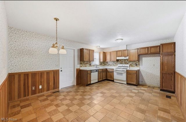 5179 Franklyn Boulevard B, Willoughby, OH 44094