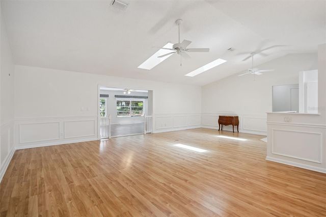25904 NEWCOMBE CIRCLE, Leesburg, FL 34748