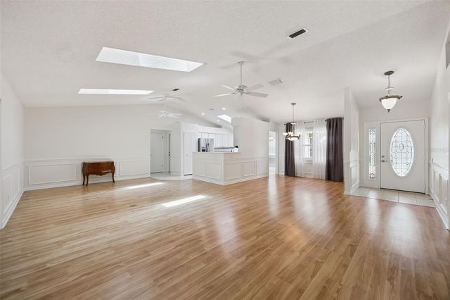 25904 NEWCOMBE CIRCLE, Leesburg, FL 34748