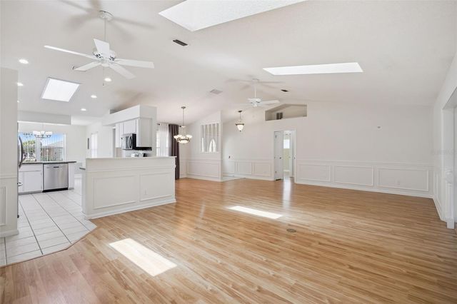 25904 NEWCOMBE CIRCLE, Leesburg, FL 34748