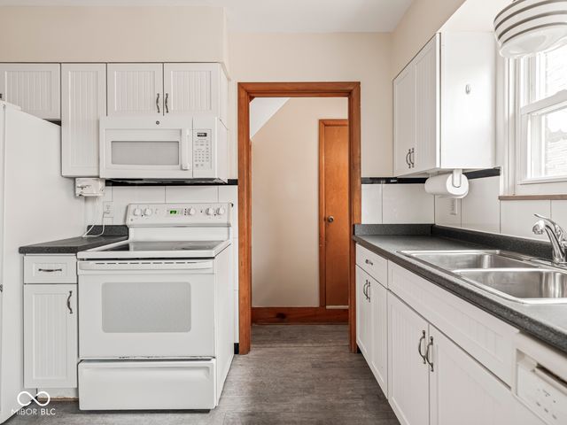 1139 N Hawthorne Lane, Indianapolis, IN 46219