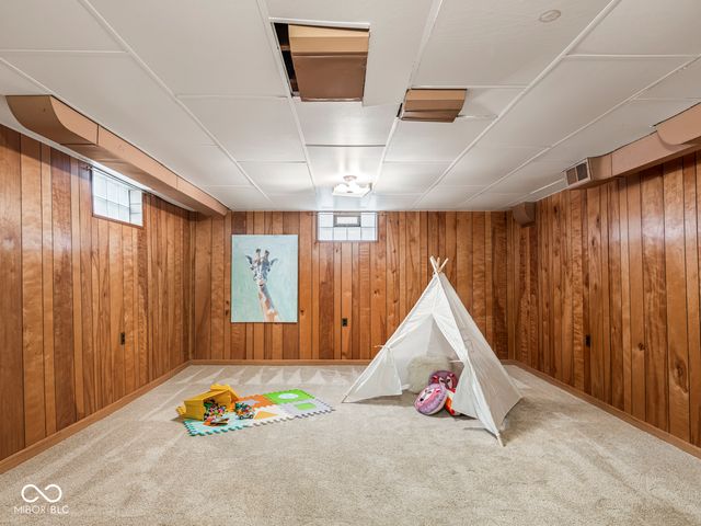 1139 N Hawthorne Lane, Indianapolis, IN 46219