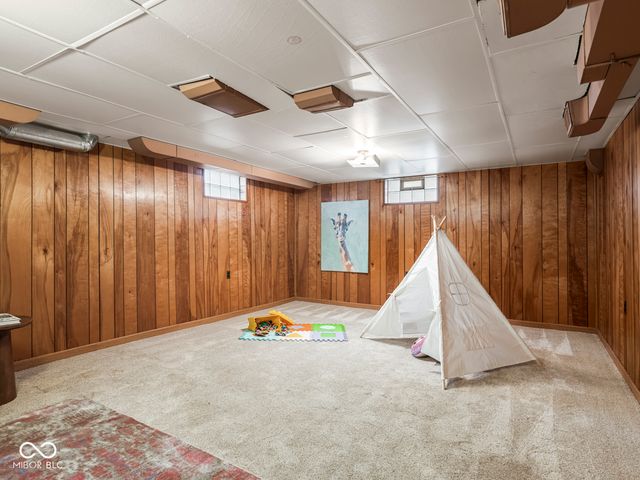 1139 N Hawthorne Lane, Indianapolis, IN 46219