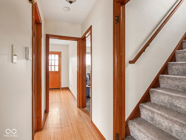 1139 N Hawthorne Lane, Indianapolis, IN 46219