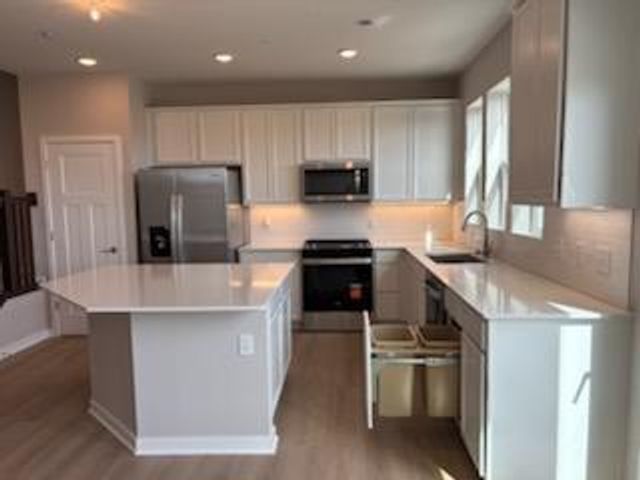 6275 Ivywood Avenue S, Cottage Grove, MN 55016
