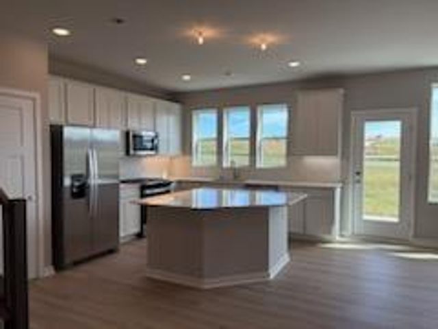 6275 Ivywood Avenue S, Cottage Grove, MN 55016
