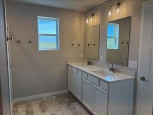 6275 Ivywood Avenue S, Cottage Grove, MN 55016