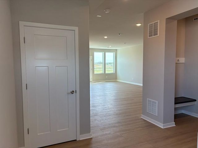 6275 Ivywood Avenue S, Cottage Grove, MN 55016