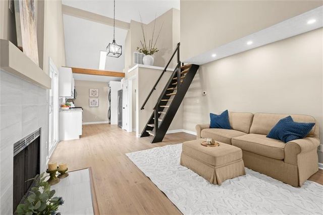 1914 Brittania Circle, Woodstock, GA 30188