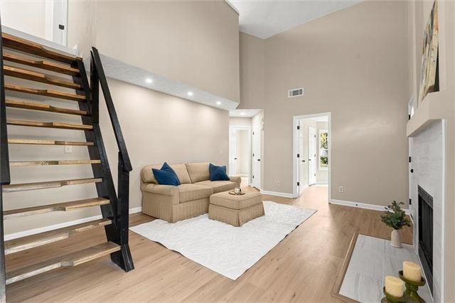 1914 Brittania Circle, Woodstock, GA 30188