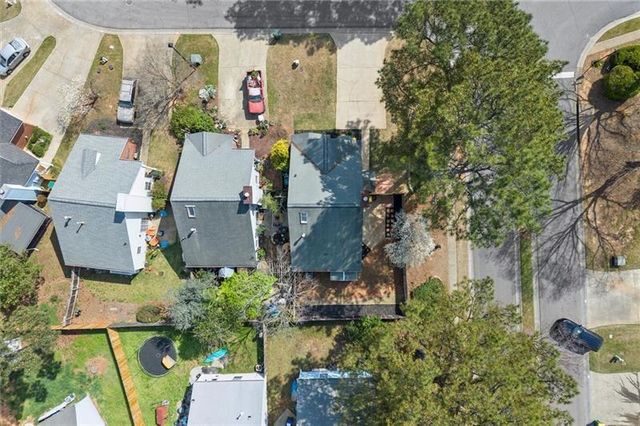 1914 Brittania Circle, Woodstock, GA 30188