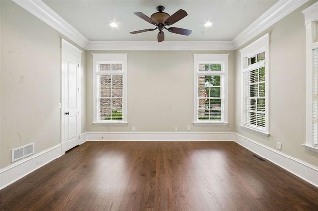 1142 Pine Grove Avenue NE, Brookhaven, GA 30319