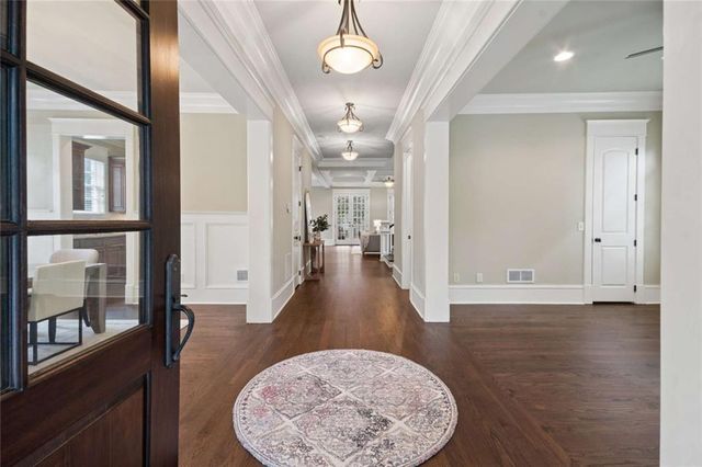 1142 Pine Grove Avenue NE, Brookhaven, GA 30319