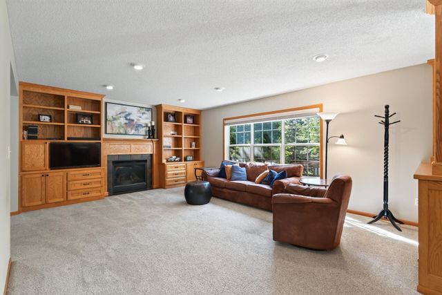 1945 Clearwater Road, Waconia, MN 55387