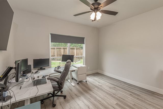 533 Limestone Circle, Mabank, TX 75147