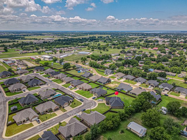 533 Limestone Circle, Mabank, TX 75147
