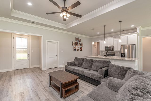 533 Limestone Circle, Mabank, TX 75147