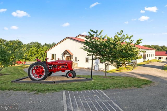 15164 BERLIN TPKE, Purcellville, VA 20132