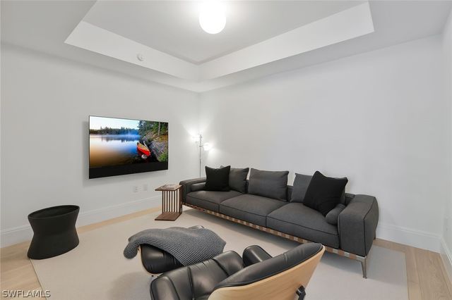 1130 3rd AVE S 105, Naples, FL 34102