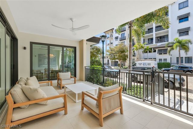 1130 3rd AVE S 105, Naples, FL 34102