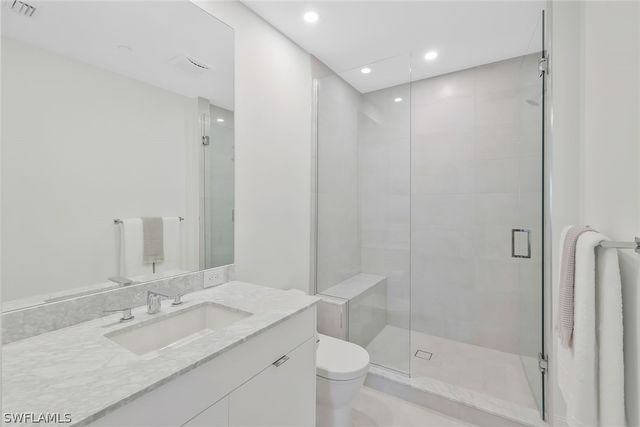 1130 3rd AVE S 105, Naples, FL 34102