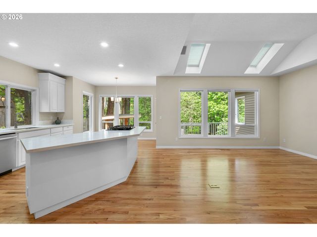 11614 Sw 31ST Ct, Portland, OR 97219